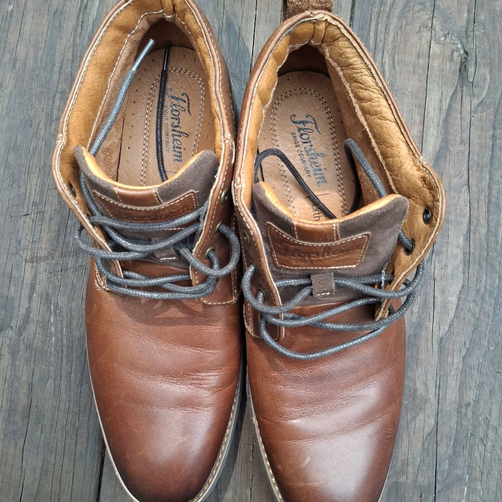 Florsheim Lodge Chukka Boots Size 10